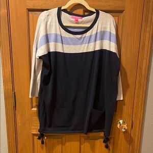 Lilly Pulitzer women’s Striped navy, grey and Blue  Top
